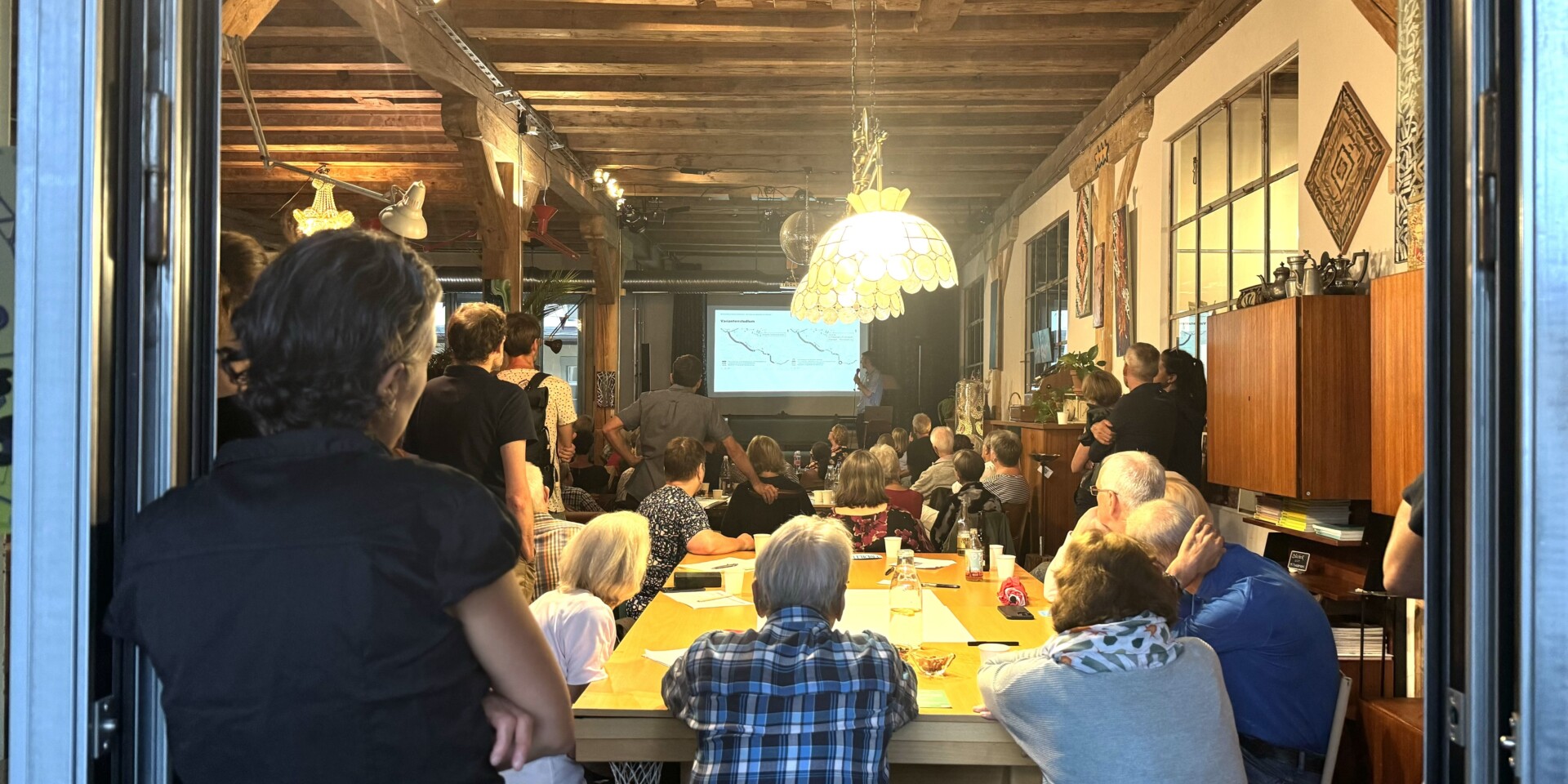 https://albprojekte.ch/assets/projekte/test-uploads-bilder/_1920x960_crop_center-center_90_none/IMG_0022.jpg